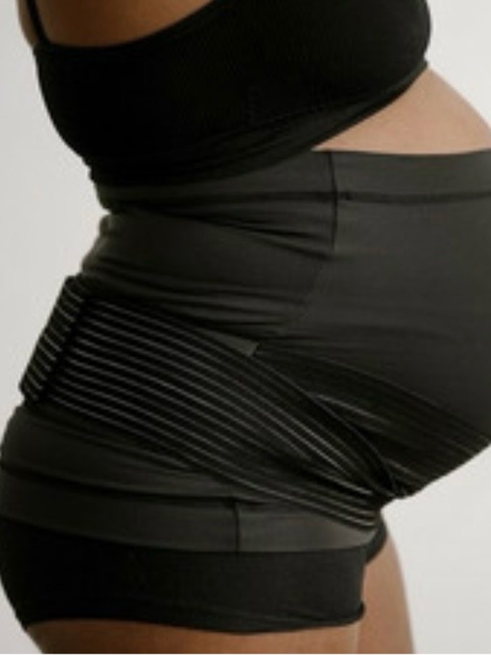 Maternity Belly Support Band in Black